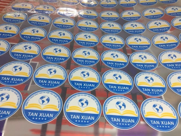 In decal giá rẻ HCM có những ưu điểm gì